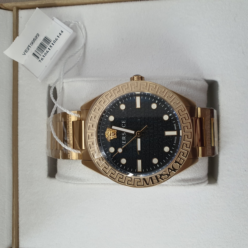 VERSACE Gold Greca Dome Watch - Picture 2 of 6